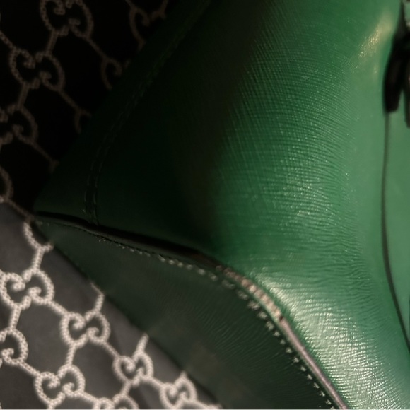 Michael Kors Emerald Small Shoulder Bag - Picture 5 of 7